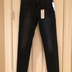 NWT JUST BLACK JEANS SIZE 28